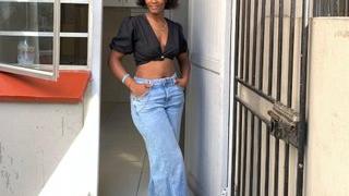 AfricanBarbee24 Webcam